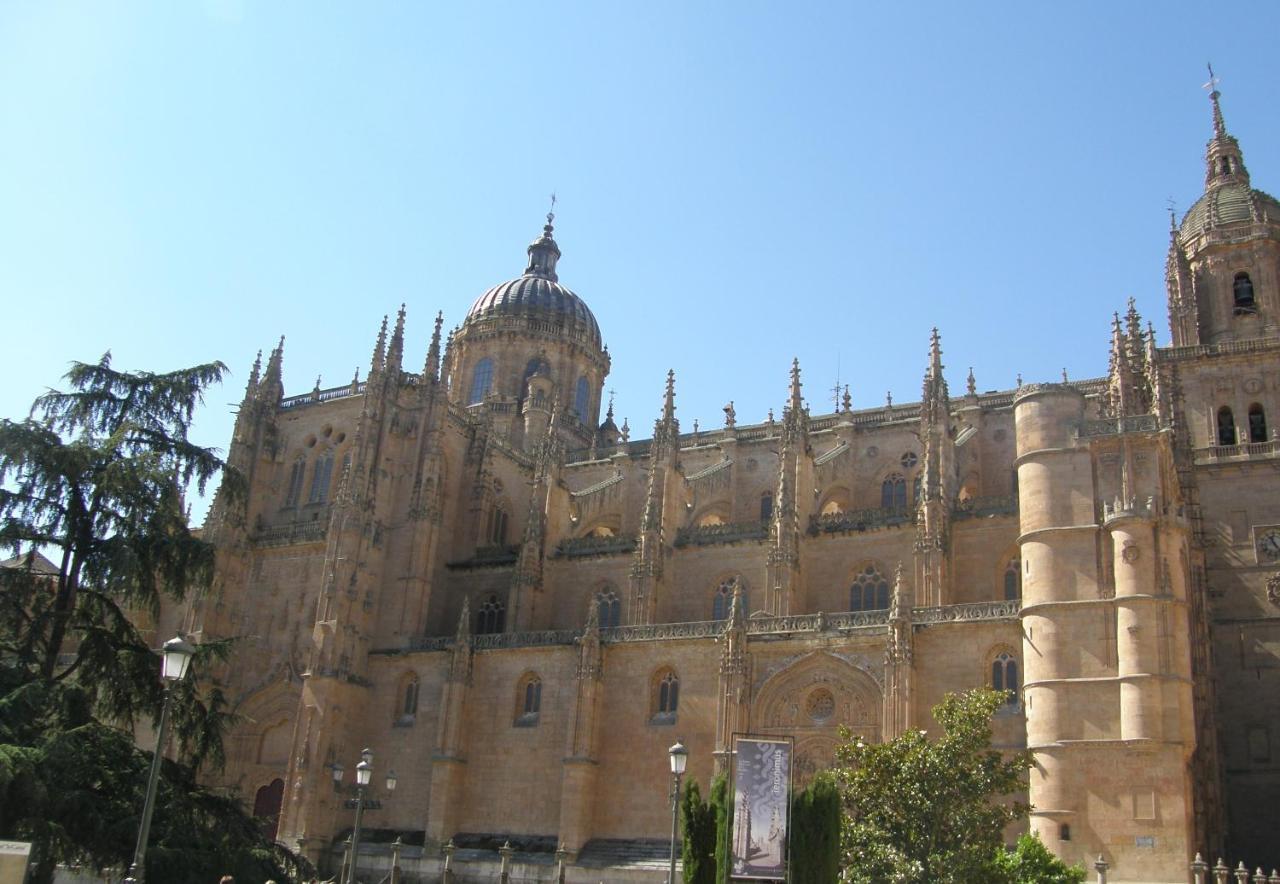 Patrimonio Historico Salamanca Apartment Luaran gambar
